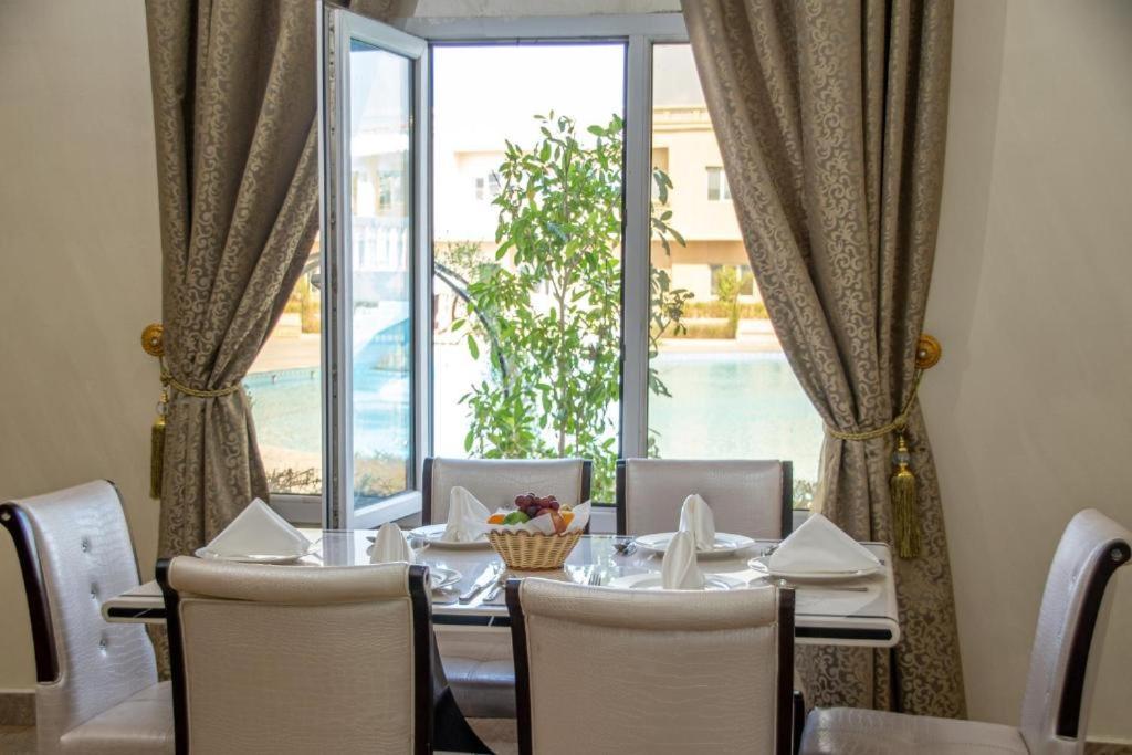 Al Salam Grand Hotel Al Buraimi Eksteriør bilde