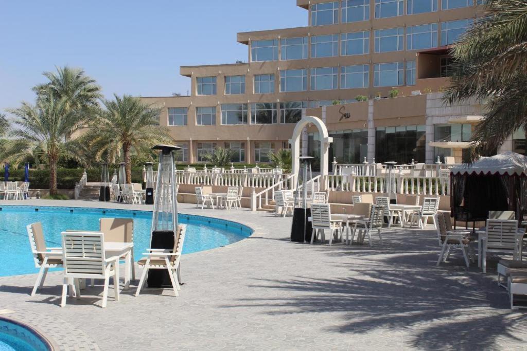 Al Salam Grand Hotel Al Buraimi Eksteriør bilde