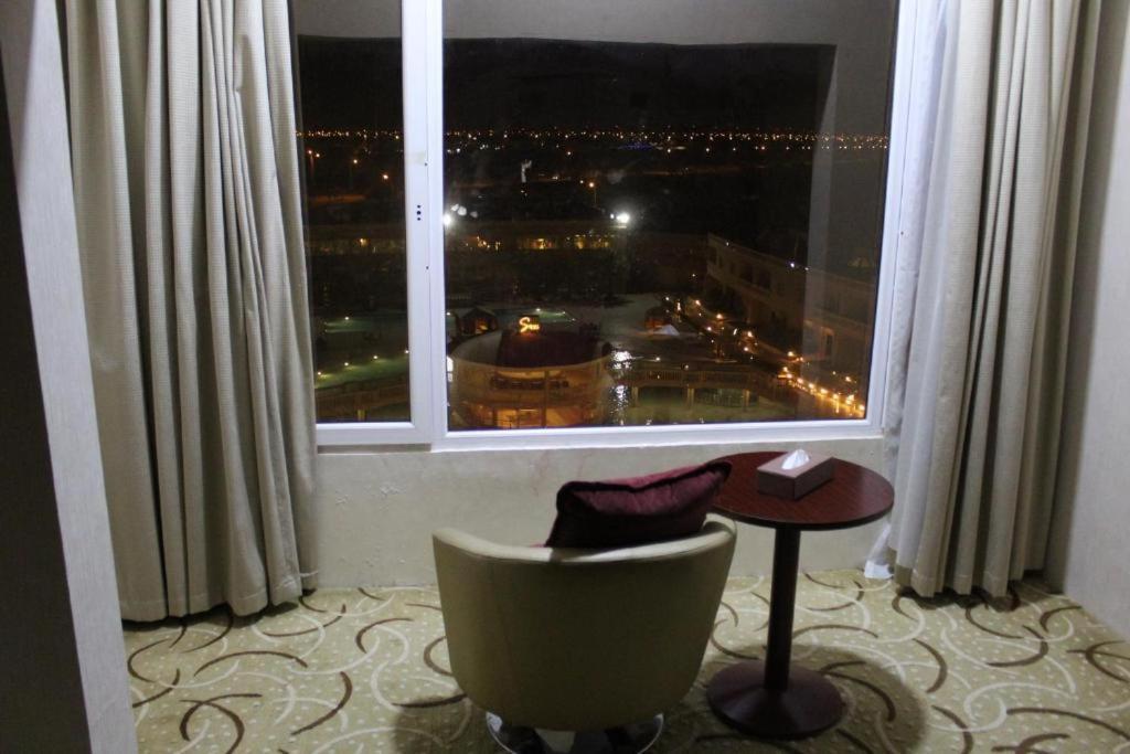 Al Salam Grand Hotel Al Buraimi Eksteriør bilde
