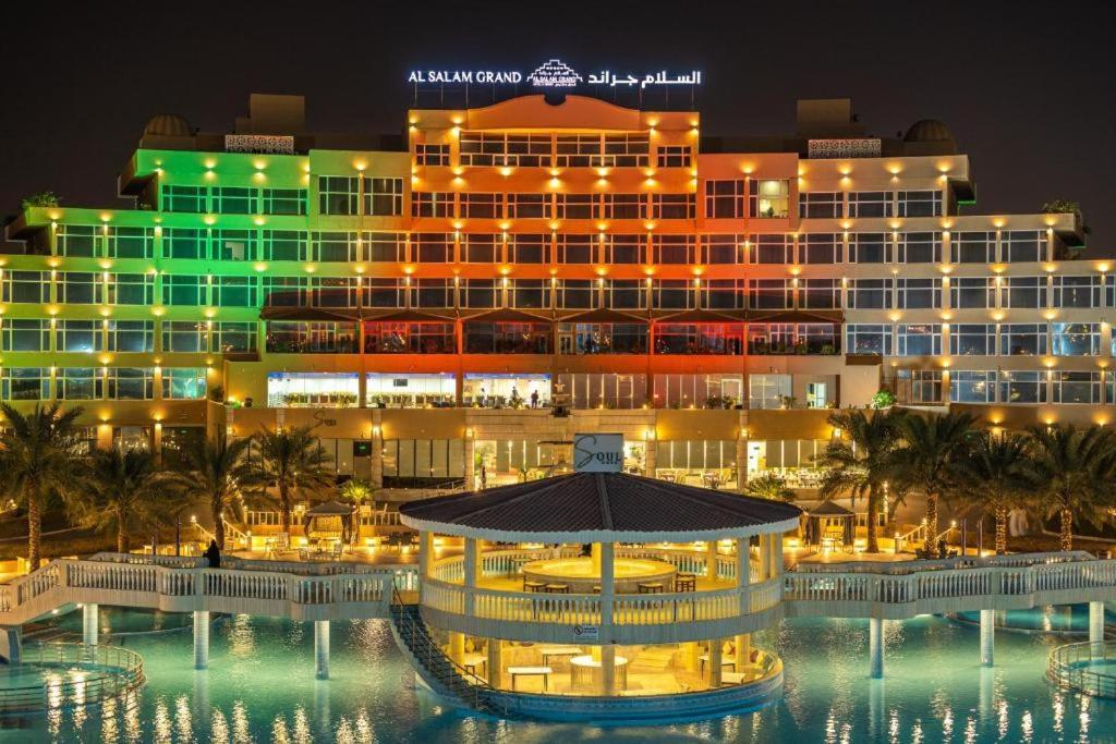 Al Salam Grand Hotel Al Buraimi Eksteriør bilde