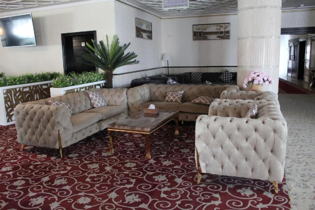Al Salam Grand Hotel Al Buraimi Eksteriør bilde
