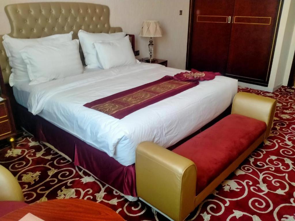 Al Salam Grand Hotel Al Buraimi Eksteriør bilde